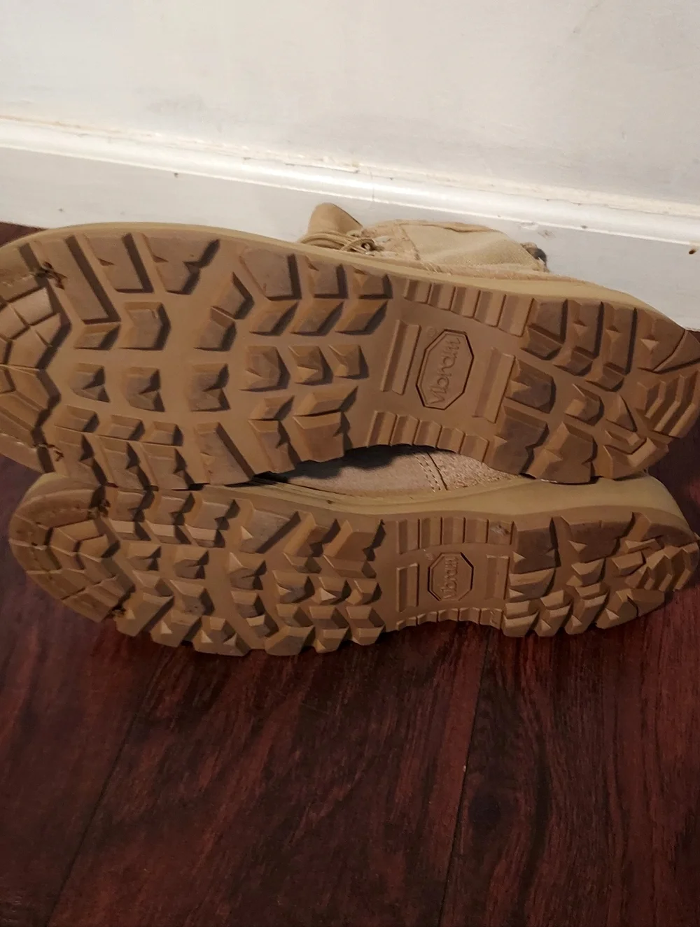 Vibram Men’s Suede  Military Steel toe  Combat boots Sz-9.5